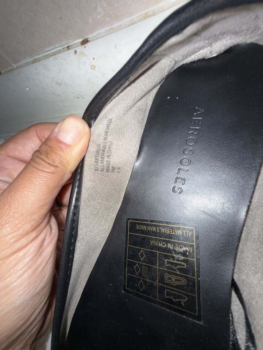 Aerosoles Big Bet Black Ballet Flats with Gold-Tone Chain Detail - Picture 4 of 8